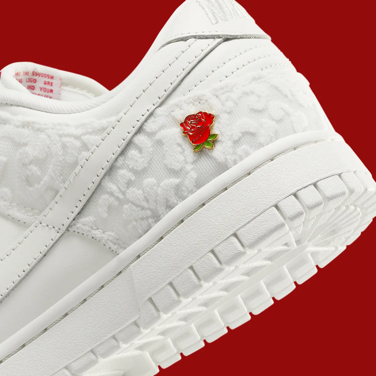 nike-dunk-low-you-deserve-flowers-valentines-day-2